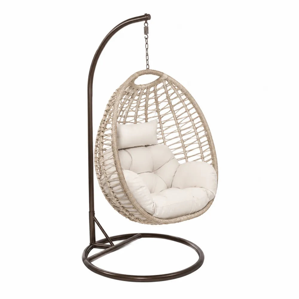 Chaise suspendue en rotin avec coussins crème