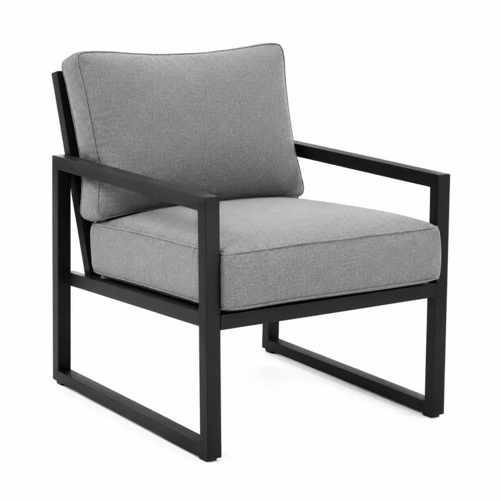 Fauteuil en métal avec coussins en tissu gris