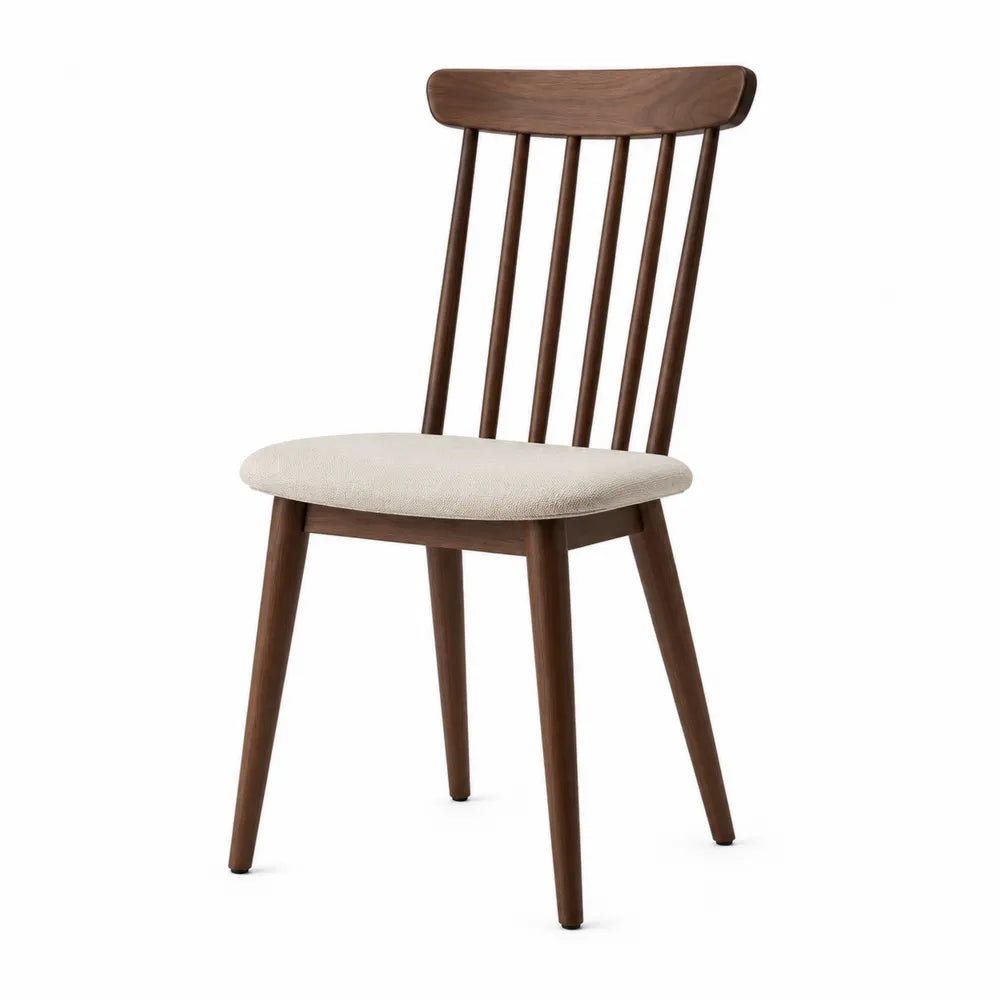 Chaise en bois avec assise en tissu crème