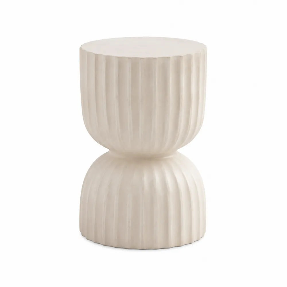 Table d'appoint en ciment beige